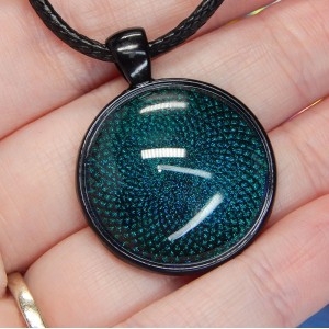 Kelpie Pendant: Night Blossom